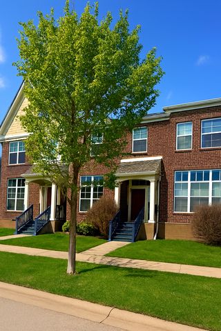 8139 Oakview Lane N, Maple Grove, MN 55369