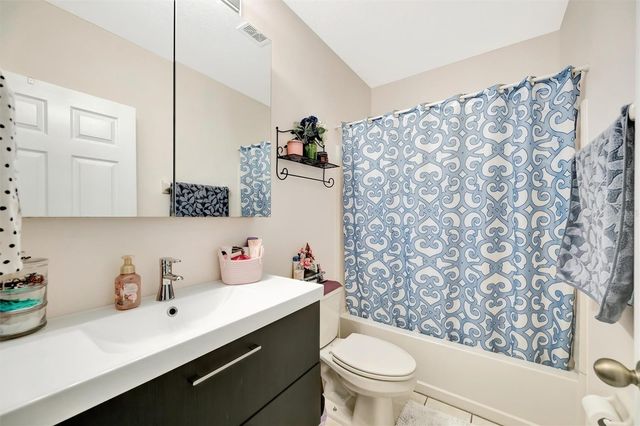 2211 28TH AVENUE E, Palmetto, FL 34221