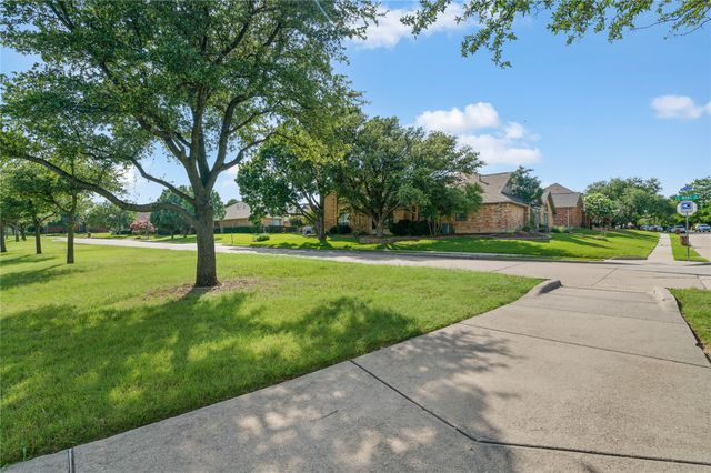 2126 Antibes Drive, Carrollton, TX 75006