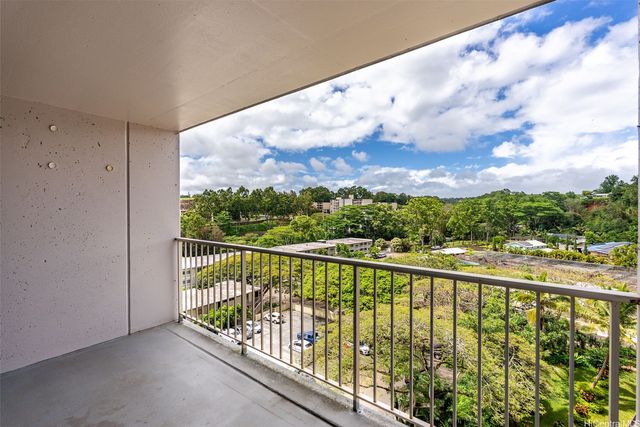 95-061 Waikalani Drive D804, Mililani, HI 96789