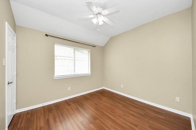 2855 Lake View Drive, Missouri City, TX 77459