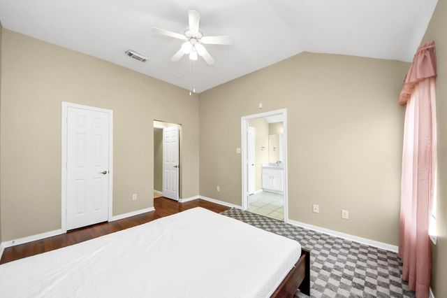 2855 Lake View Drive, Missouri City, TX 77459