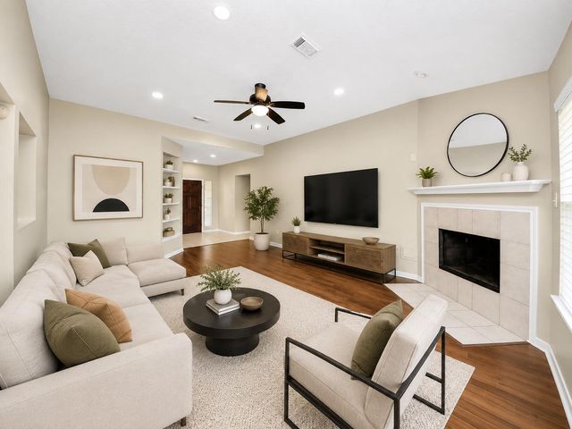 2855 Lake View Drive, Missouri City, TX 77459