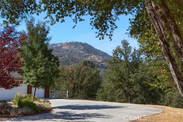 38788 Goldenrod Lane, Oakhurst, CA 93644