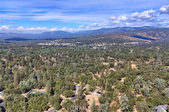 38788 Goldenrod Lane, Oakhurst, CA 93644
