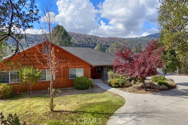 38788 Goldenrod Lane, Oakhurst, CA 93644