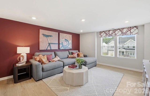 1404 Bansal Drive, Charlotte, NC 28215
