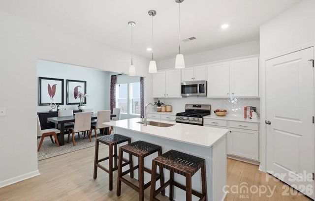 1404 Bansal Drive, Charlotte, NC 28215