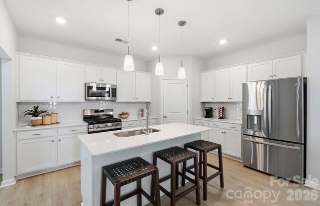 1404 Bansal Drive, Charlotte, NC 28215