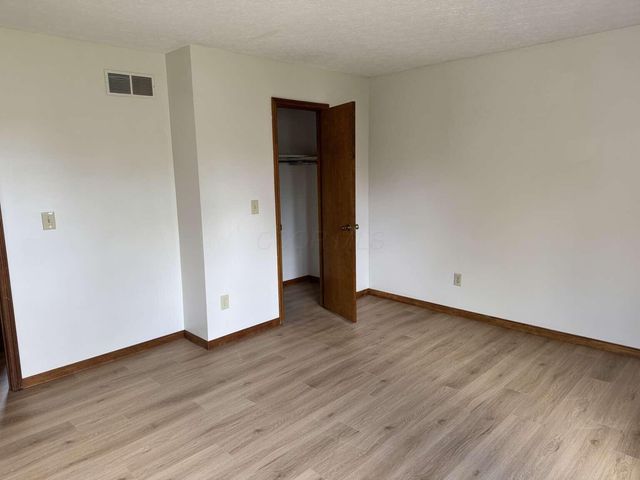 5701 Shannon Heights Boulevard, Dublin, OH 43016