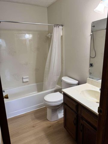 5701 Shannon Heights Boulevard, Dublin, OH 43016