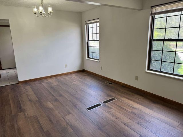 5701 Shannon Heights Boulevard, Dublin, OH 43016