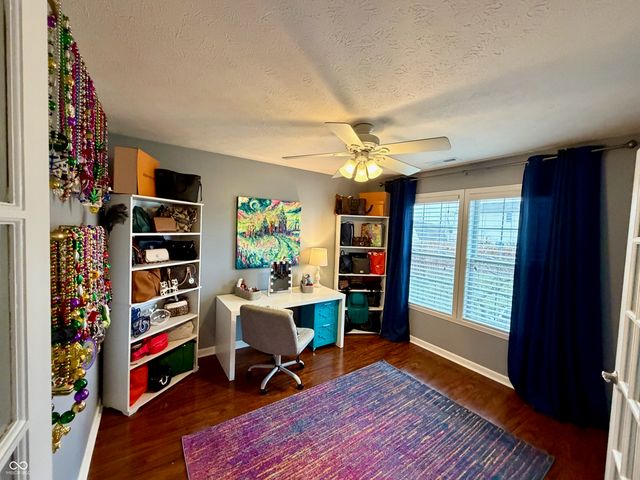 8566 Captain Drive, Avon, IN 46123