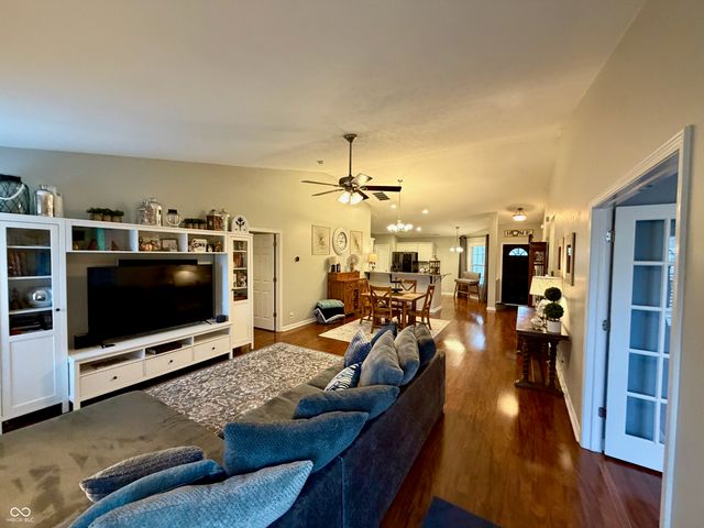 8566 Captain Drive, Avon, IN 46123