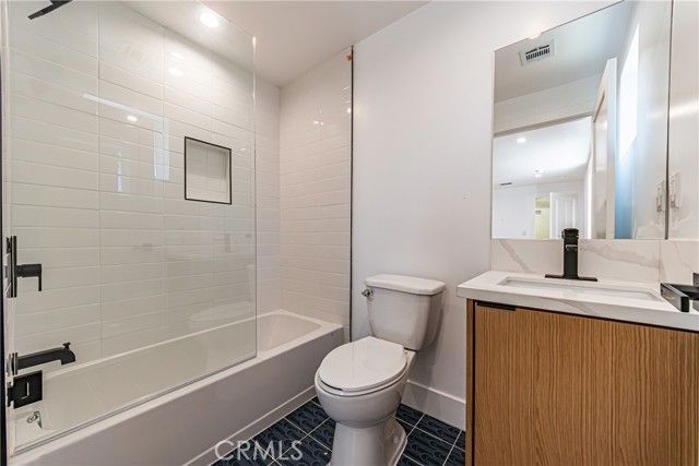 1559 S Ogden Drive, Los Angeles, CA 90019