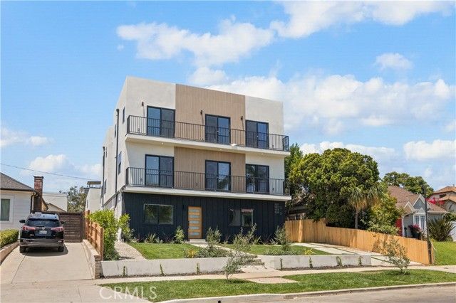 1559 S Ogden Drive, Los Angeles, CA 90019