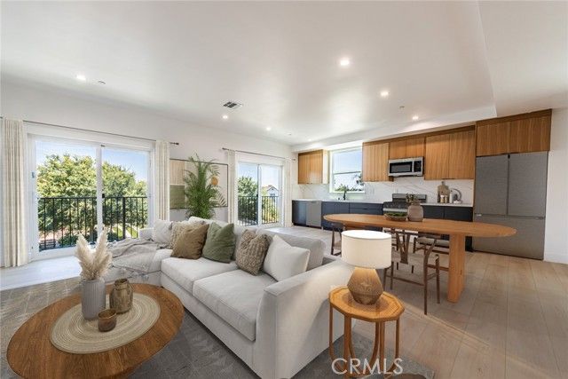 1559 S Ogden Drive, Los Angeles, CA 90019