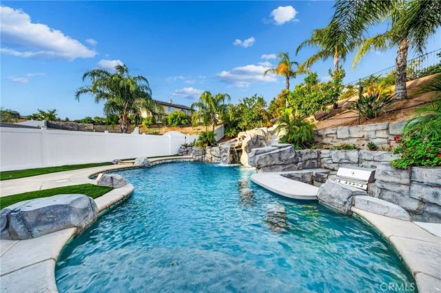 36004 Madora Drive, Wildomar, CA 92595