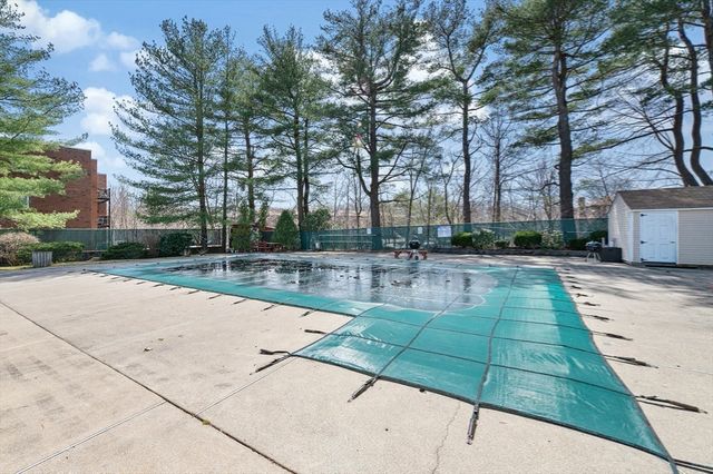57 Broadlawn Park 14B, Brookline, MA 02467