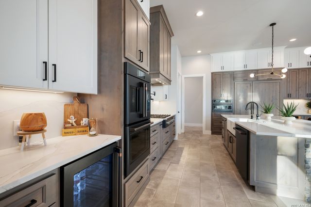 31952 Smithson Valley Rd, Bulverde, TX 78163