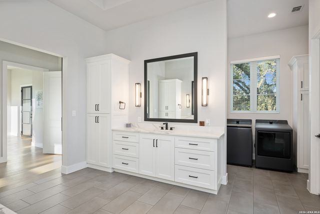 31952 Smithson Valley Rd, Bulverde, TX 78163