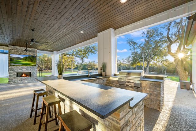 31952 Smithson Valley Rd, Bulverde, TX 78163