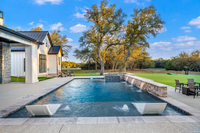 31952 Smithson Valley Rd, Bulverde, TX 78163