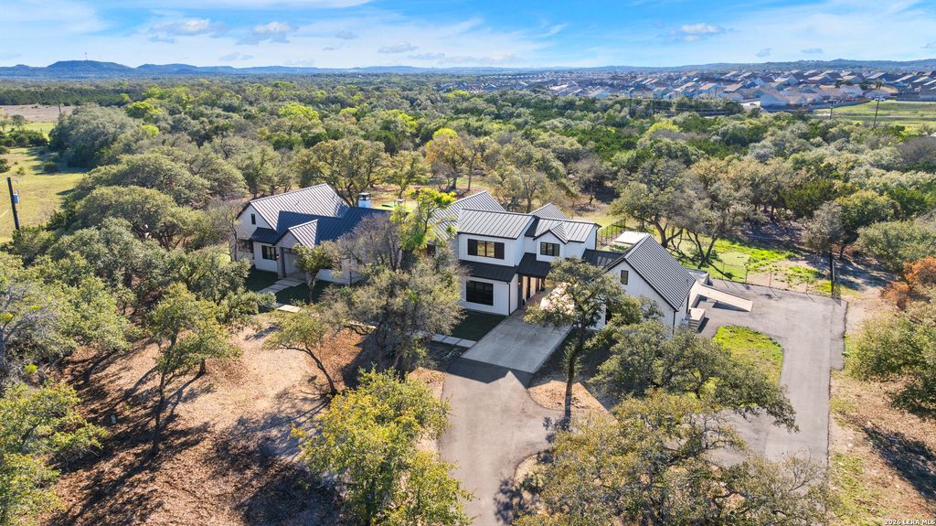 31952 Smithson Valley Rd, Bulverde, TX 78163