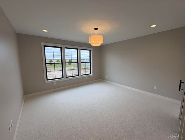 160 Queens Creek Drive, Frankenmuth, MI 48734