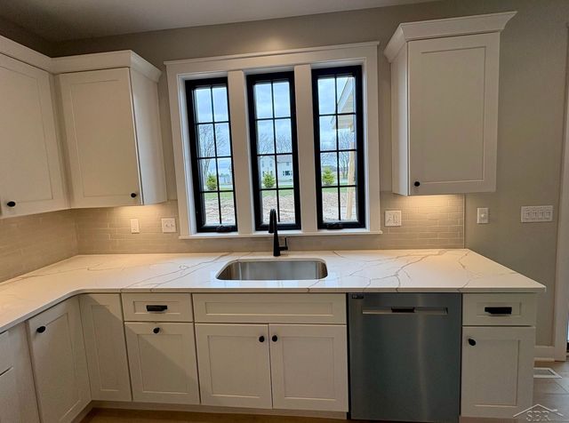 160 Queens Creek Drive, Frankenmuth, MI 48734