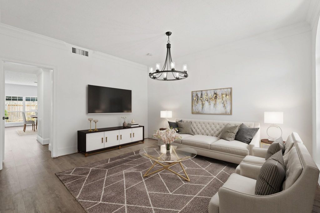 2010 Stoney Brook Drive 1, Houston, TX 77063