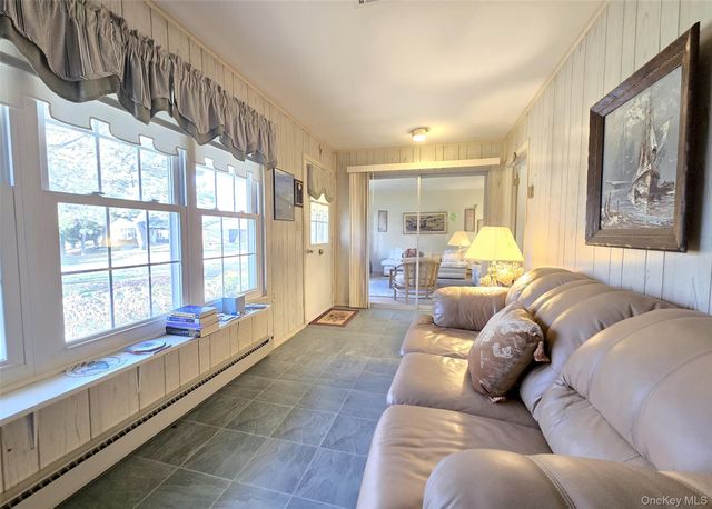 289 Cardiff Court B, Ridge, NY 11961