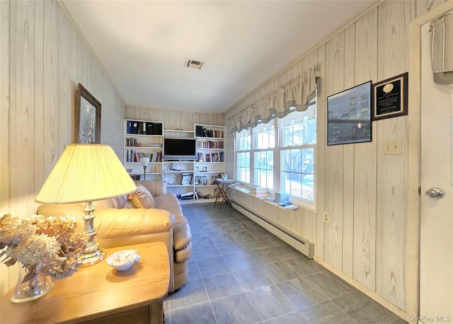 289 Cardiff Court B, Ridge, NY 11961