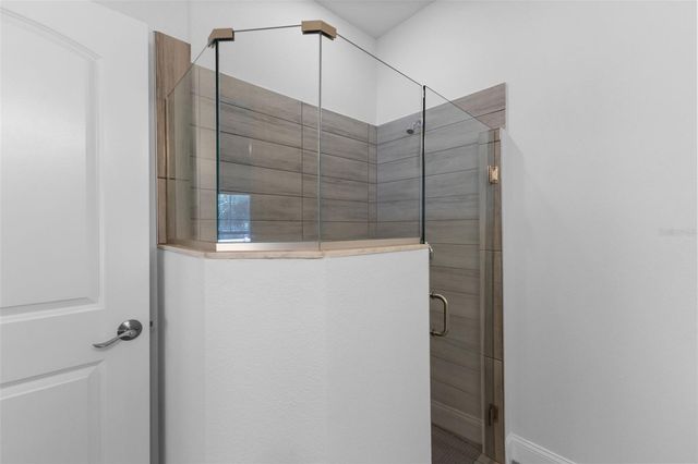 8704 KENYON VIEW COURT, Tampa, FL 33614