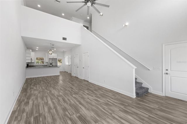 8704 KENYON VIEW COURT, Tampa, FL 33614