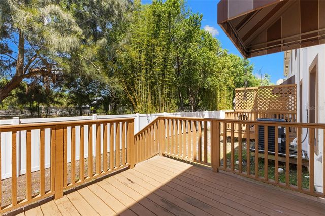 8704 KENYON VIEW COURT, Tampa, FL 33614