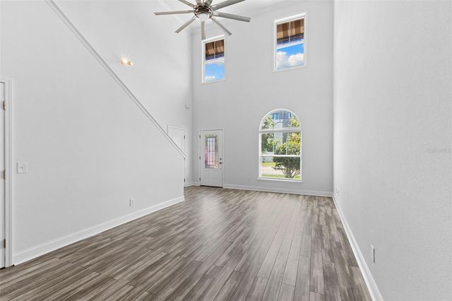 8704 KENYON VIEW COURT, Tampa, FL 33614