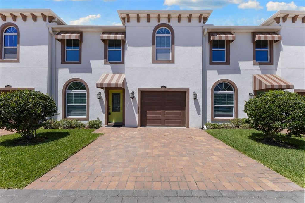 8704 KENYON VIEW COURT, Tampa, FL 33614