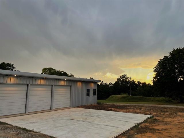 17202 Walker Road, Shawnee, OK 74801