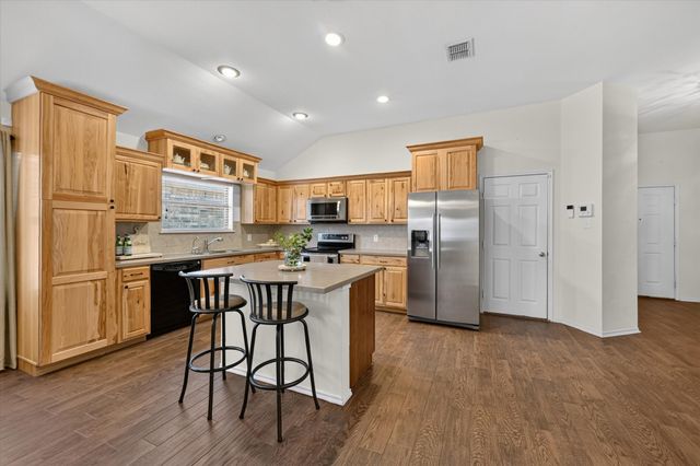 8928 Trailblazer Drive, Aubrey, TX 76227