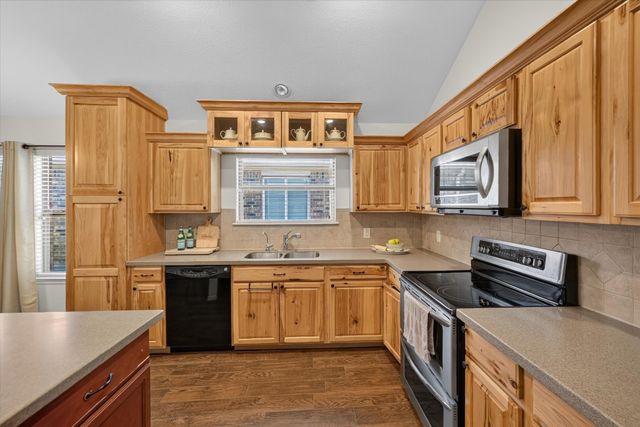 8928 Trailblazer Drive, Aubrey, TX 76227