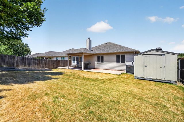 8928 Trailblazer Drive, Aubrey, TX 76227