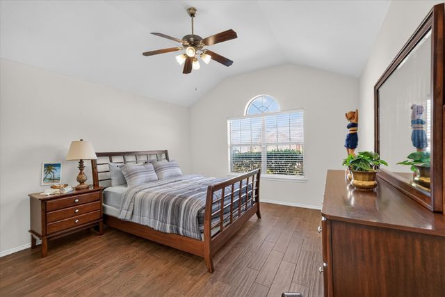 8928 Trailblazer Drive, Aubrey, TX 76227