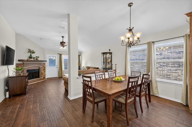 8928 Trailblazer Drive, Aubrey, TX 76227
