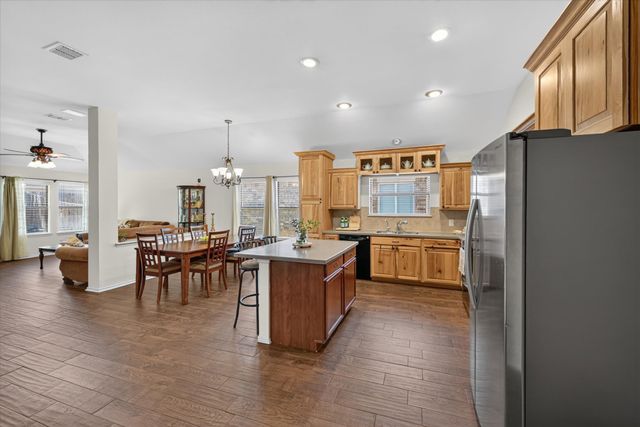 8928 Trailblazer Drive, Aubrey, TX 76227