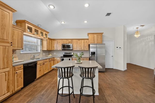 8928 Trailblazer Drive, Aubrey, TX 76227