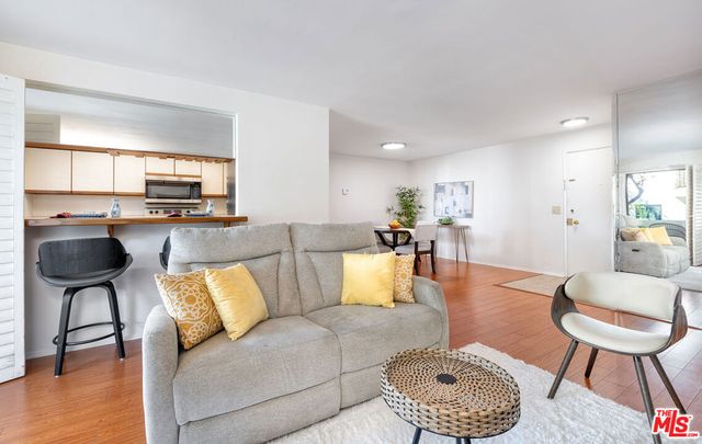 5000 S Centinela Avenue 214, Los Angeles, CA 90066