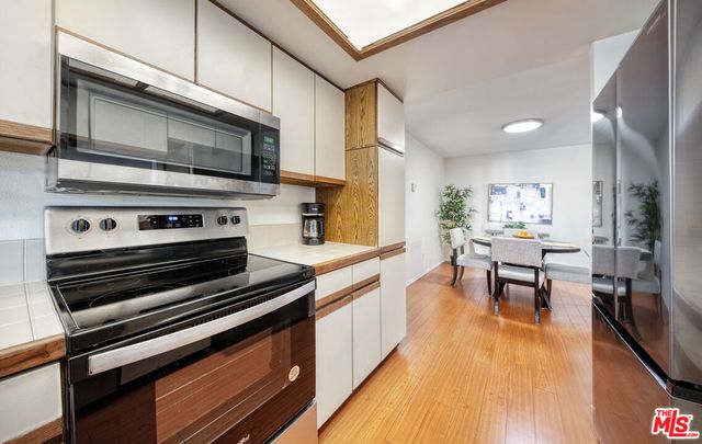 5000 S Centinela Avenue 214, Los Angeles, CA 90066