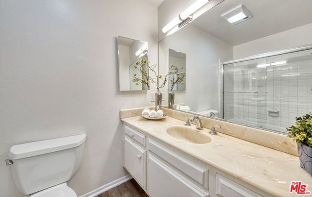 5000 S Centinela Avenue 214, Los Angeles, CA 90066