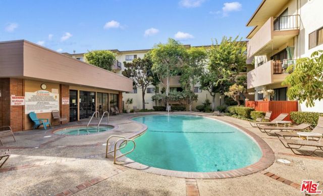 5000 S Centinela Avenue 214, Los Angeles, CA 90066